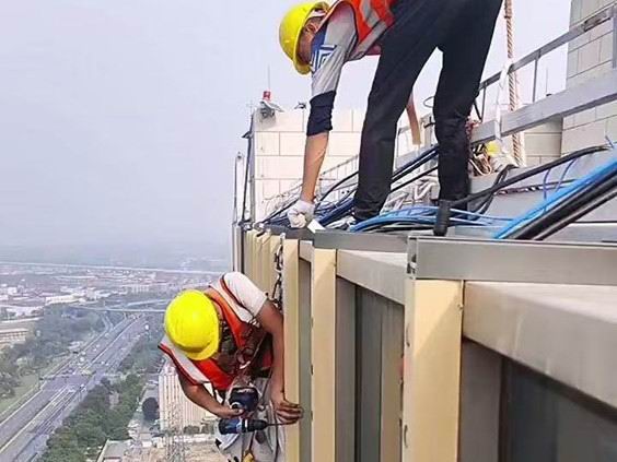 高空灯饰亮化设计施工’